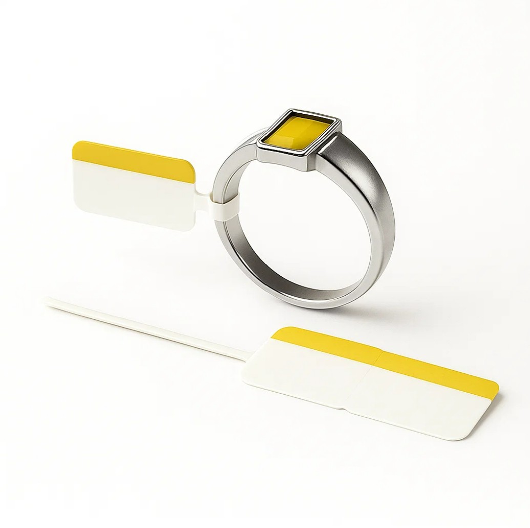 etiquettes boucle blanches filet jaune bijoux bijouterie montre bague collier