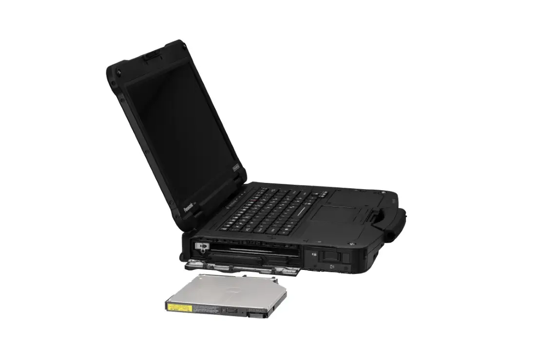 Ordinateur durci Panasonic Toughbook 40 utilisé sur chantier industriel.