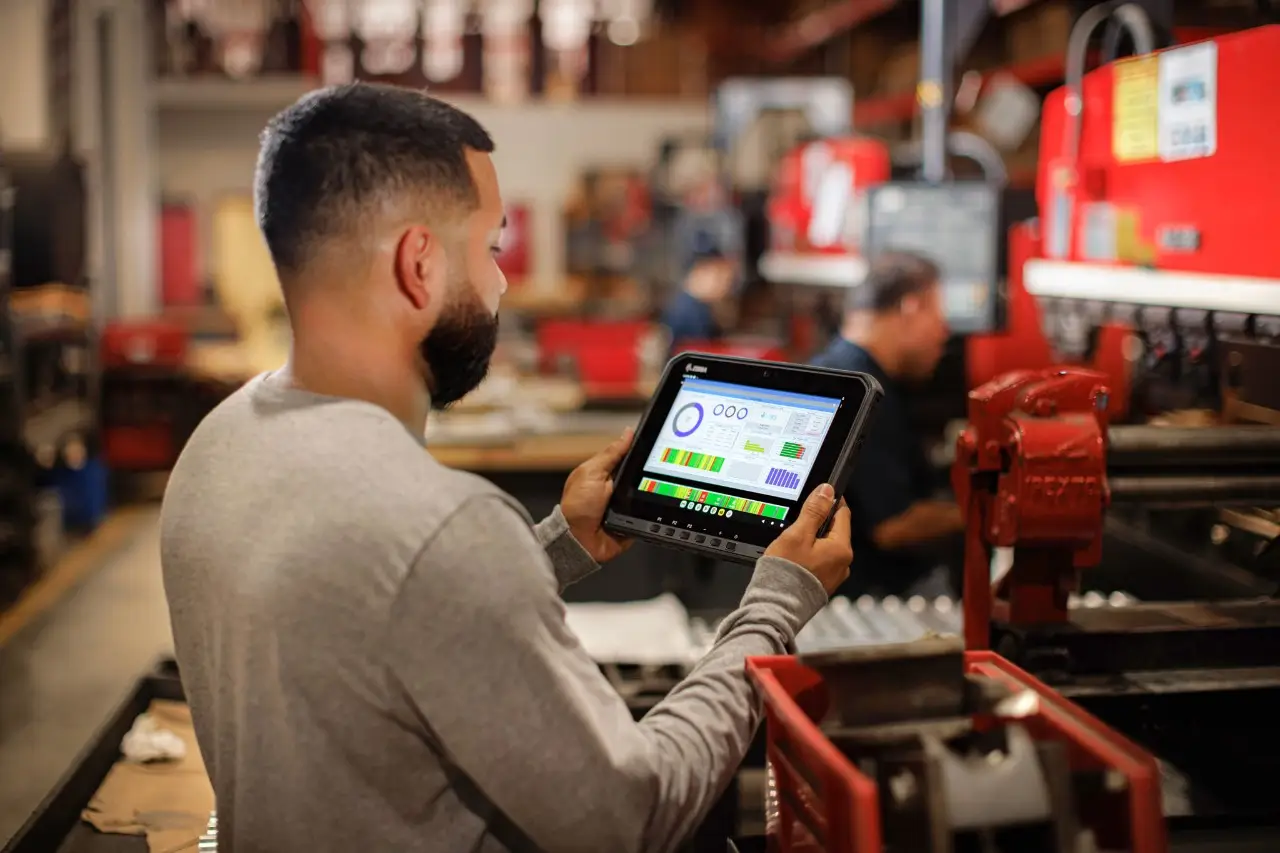 Tablette résistante poussière eau industrielle Zebra ET60 scanner code barre android