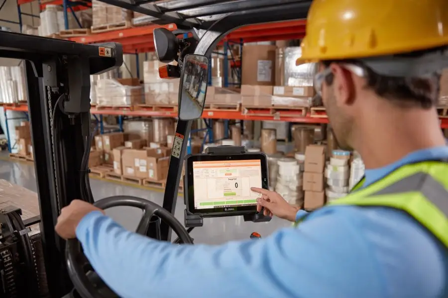 Tablette durcie industrielle Zebra ET80 scanner code barre windows
