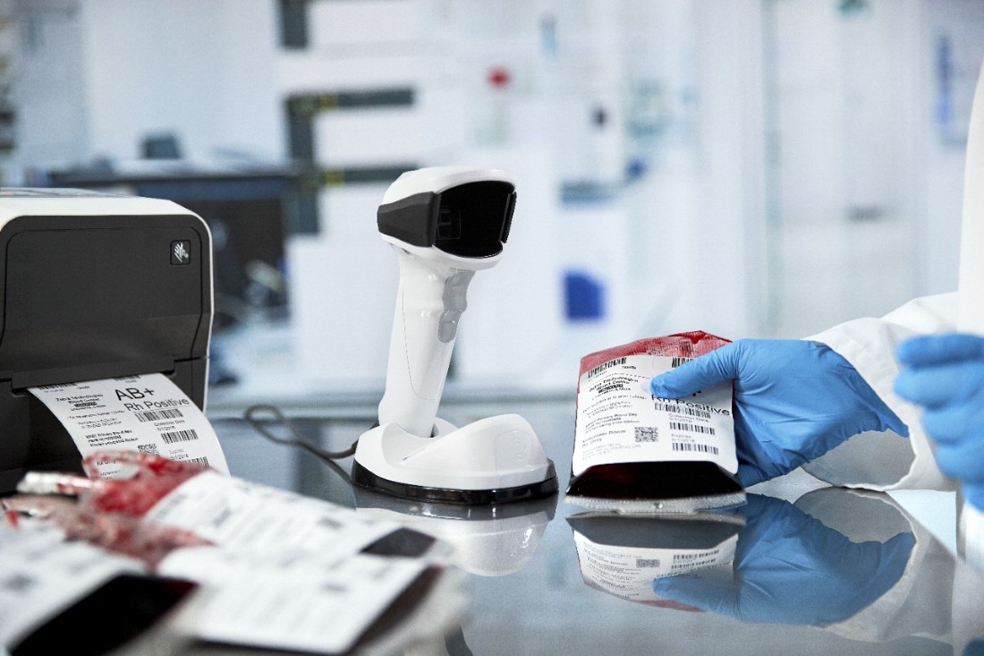 Zebra DS9908-HD en utilisation mixte présentation/portable.