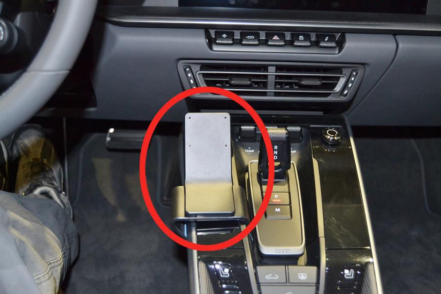BRODIT - 855568 - ProClip 855568, Téléphone portable/Smartphone, Support passif, Voiture, Noir