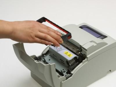EPSON POS - C31C518052LG - IMPRIMANTE D'ÉTIQUETTES NOIRES TM-U220PD AVEC PARALELO